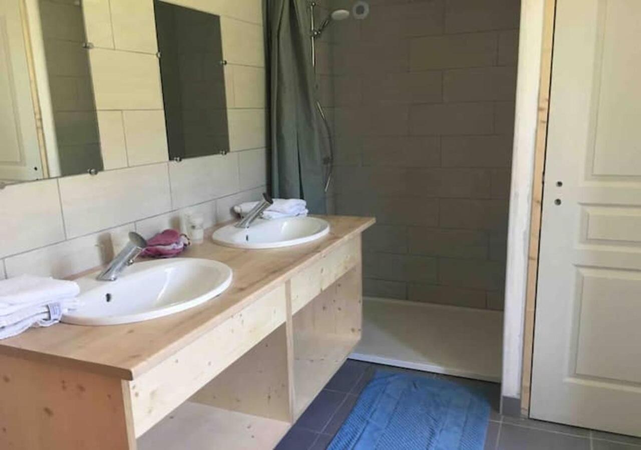 Dormez Dans La Chambre Du Meunier ! Germolles-sur-Grosne Exteriör bild